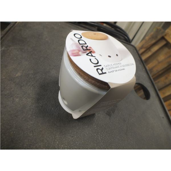 4 Garlic Keeper Jars