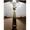 Image 3 : Brass-Like Table Lamp