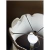 Image 4 : Brass-Like Table Lamp