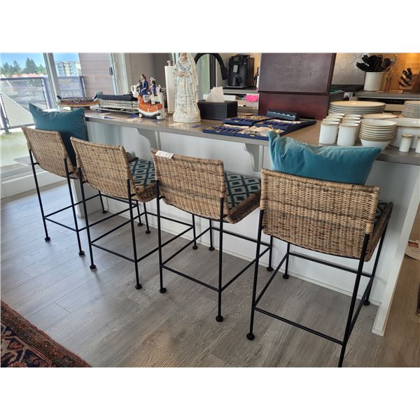 4 Kitchen Bar Chairs C