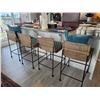 Image 1 : 4 Kitchen Bar Chairs C