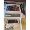 Image 8 : 7 drawers Kitchen items A