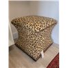 Image 3 : Leopard Print Stool A