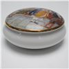 Image 2 : Limoges France Arcap Porcelain Covered Box with Courtyard Scene