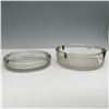 Image 1 : 2pc Mid-Century Glass Ashtray Set