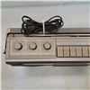 Image 2 : Vintage box radio