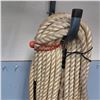 Image 4 : heavy duty rope and hook