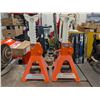 Image 2 : (2) 3 Ton Jack Stand
