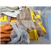 Image 5 : Bin f Misc. work gloves