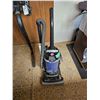 Image 1 : Hoover Upright Bagless Vacuum