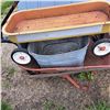 Image 2 : Wheel barrow, bucket and wagon