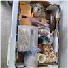 Image 1 : Various items