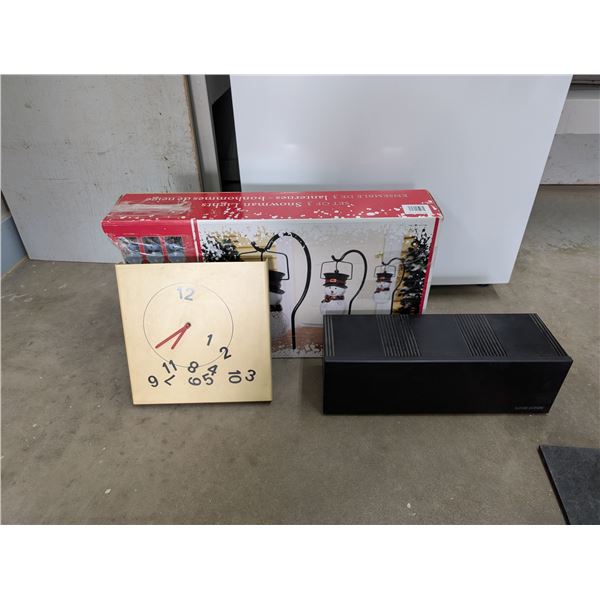 (3) Snowman Solar Lights w/ Case Log and "Broken Clock"