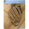 Image 6 : (2) Vintage Baseball Gloves (1) Hardly Used w/ (3) Baseballs