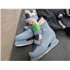 Image 2 : Brand New Hockey Bag w/Woman's Size 8 Skates (All Good Condition)