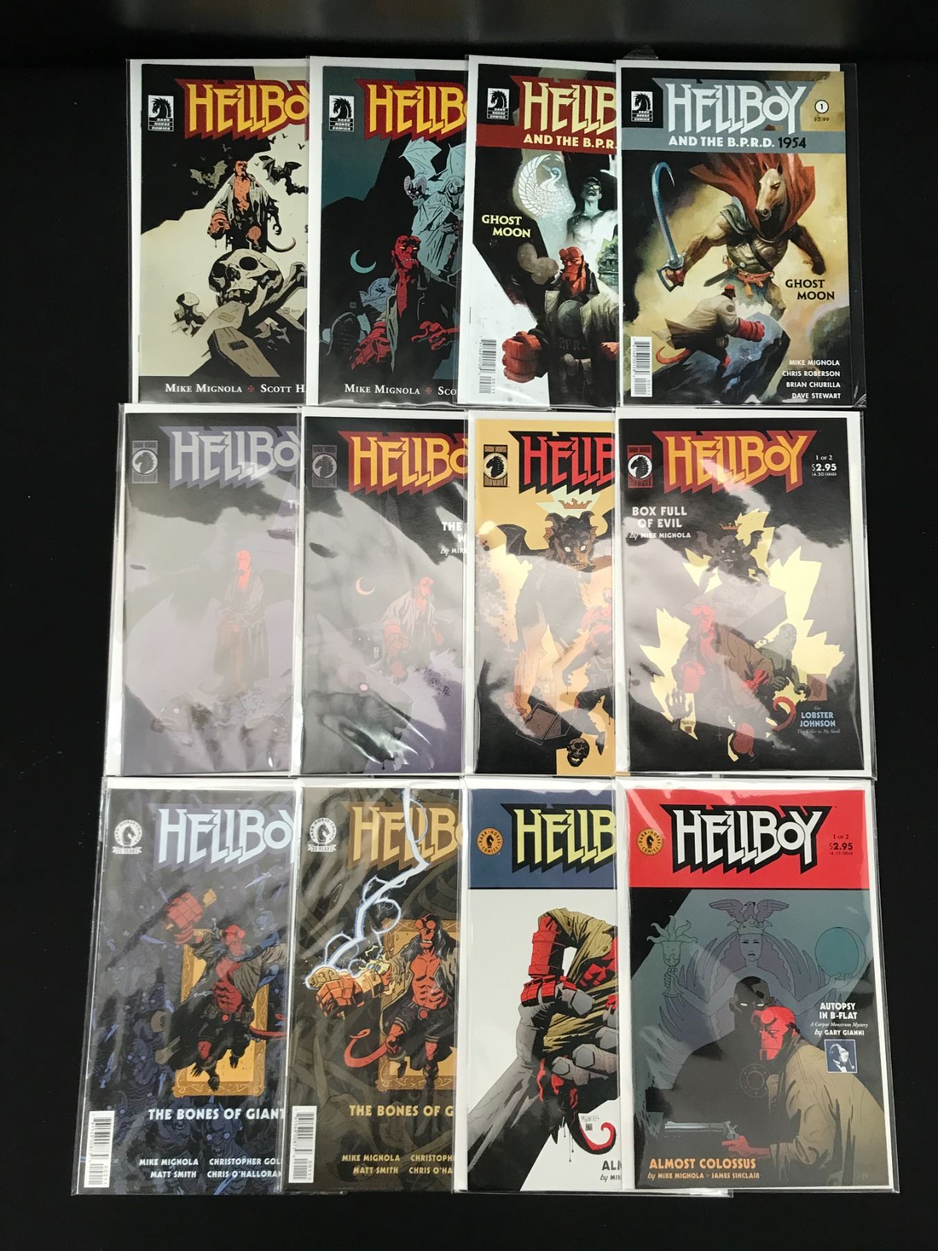 Hellboy Comic Label LOT OF 12 HELLBOY COMICS (DARK HORSE COMICS)