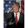 Image 1 : US President Donald Trump signed photo
