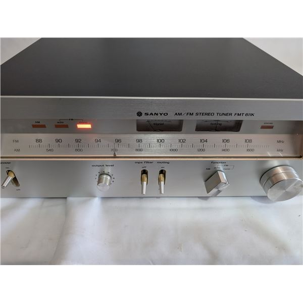 Sanyo AM / FM Stereo Tuner FMT 611K Japan