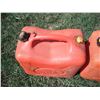 Image 2 : 2x 5 gallon gas cans