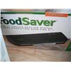 Image 2 : foodsaver vacuum sealer and proctor-silex waffle iron