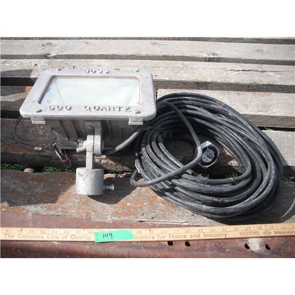 HD halogen worklight with cord