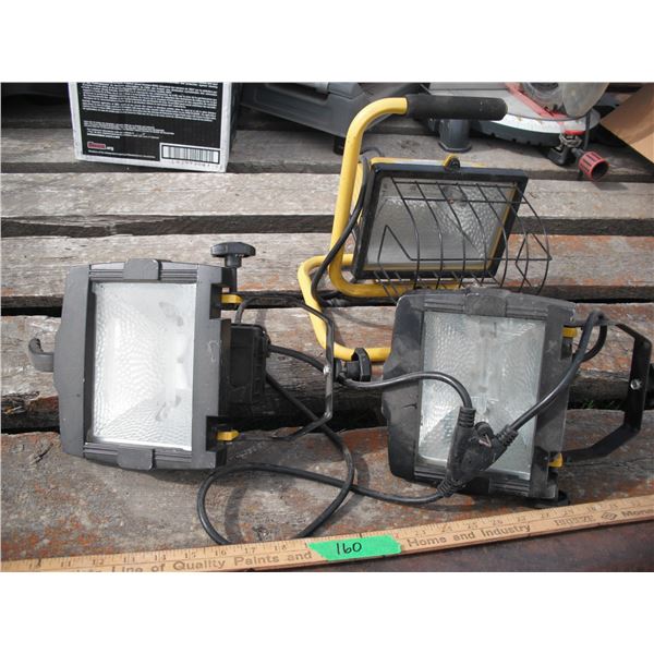 3 halogen worklights