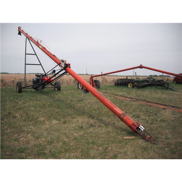 Brandt Pool auger with Pro-Point 713cc engine - electric start, has keys,