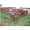 Image 2 : 1981 Versatile #10 24ft pull type swather SER:017358