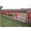 Image 3 : 1981 Versatile #10 24ft pull type swather SER:017358