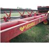 Image 7 : 1981 Versatile #10 24ft pull type swather SER:017358