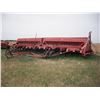 Image 1 : International Harvester (IH) 28ft 7200 hoe press drill SER:0390183C002499