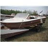 Image 2 : 13ft Peterborough fibreglass boat with McCulloch 75 and trailer SER: 3218748