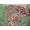 Image 7 : 27ft Case cultivator with harrows - as-is
