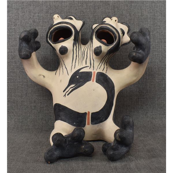 COCHITI POTTERY FIGURE (VIRGIL ORTIZ)