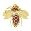 Image 2 : 14K Yellow Gold 1.40 ctw Round Ruby Detailed Textured Fly Bee Insect Pin Brooch