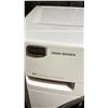 Image 3 : MAYTAG 3000 SERIES WHITE FRONT ENTRY CLOTHES WASHER & A MAYTAG 5000 SERIES