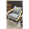 Image 2 : OUTDOOR PATIO CHAIR WITH GREY CUSHIONS