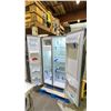 Image 2 : STAINLESS STEEL DOUBLE DOOR REFRIGERATOR WITH WATER/ ICE DISPENSER