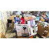 Image 2 : PALLET FILLED WITH - OSCILLATING FANS, 4 QUART SLOW COOKER, PORTABLE INFRARED COOKTOP, DIRT DEVIL