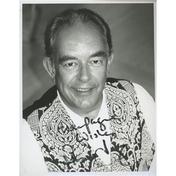 Robin Leach signed photo