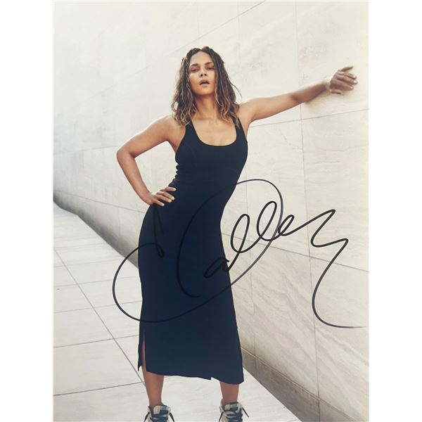 Catwoman Halle Berry signed photo