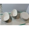 Image 2 : LOT DE 13 ASSIETTES ET BOLS ASST