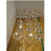 Image 1 : LOT DE 18 COUPES À EAU