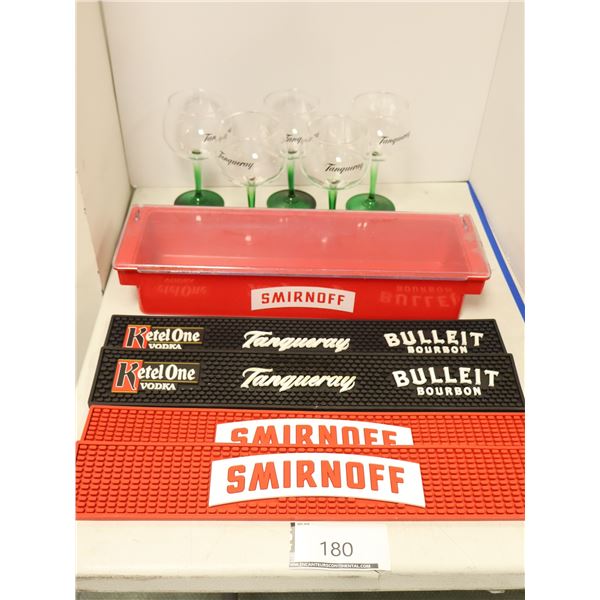 LOT D'ARTICLES D'ALCOOL ASST SMIRNOFF & TANGUERAY