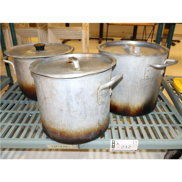 LOT DE 3 CHAUDRONS ASST