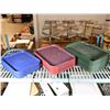 Image 1 : LOT DE 42 PLATEAUX ASST