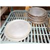 Image 2 : LOT DE 48 PLATEAUX À PIZZA ASST -9" & 10" & 14"