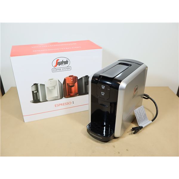 MACHINE À ESPRESSO (POD MACHINE) SEGAFREDO