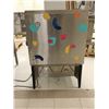 Image 1 : DISTRIBUTEUR DE LAIT/CRÈME 26.5"x17"x39.5