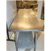 Image 2 : TABLE EN MÉTAL 96"x30"x35"